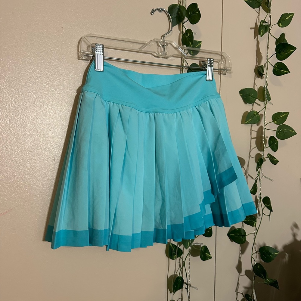 NWOT Aerie Offline Vibrant Aqua Mini Skort